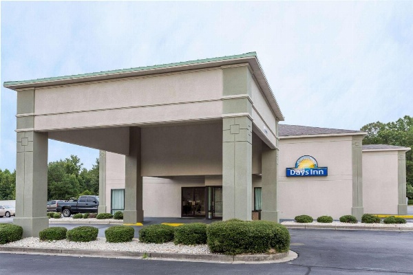 Days Inn by Wyndham Lugoff Main image
