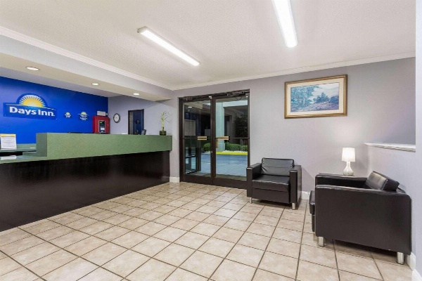 Days Inn by Wyndham Lugoff Main image
